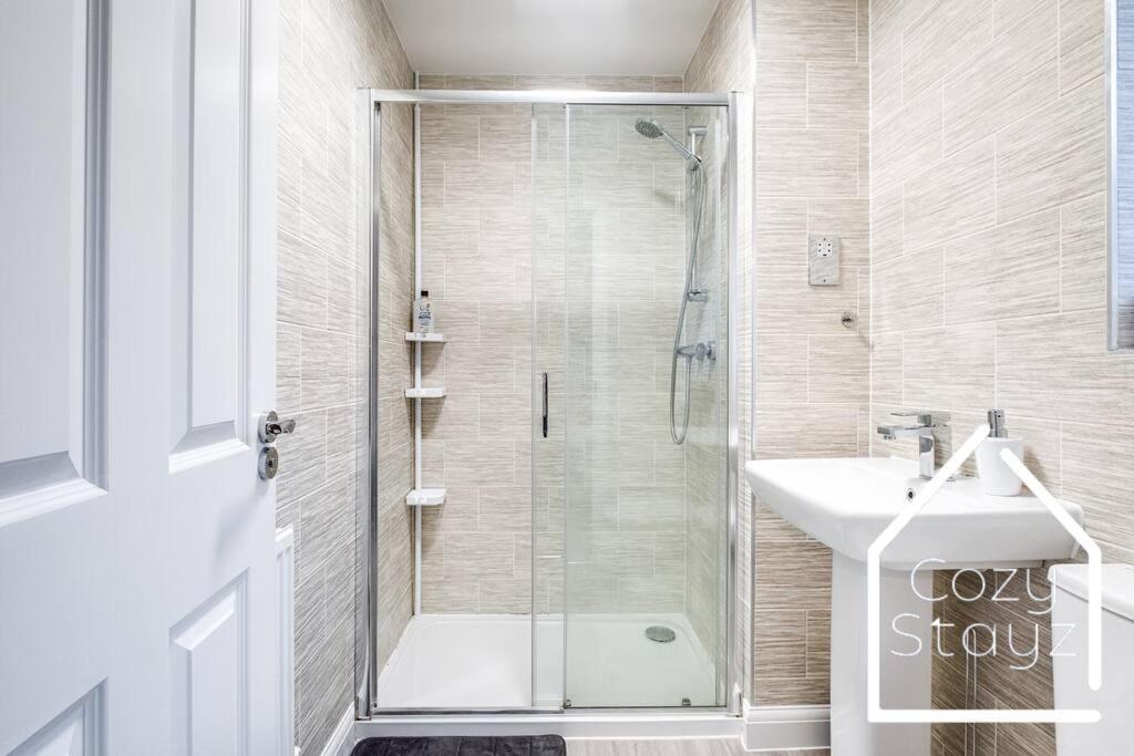 Newly Stunning City Centre Home By Cozy Stayz Birmingham Ngoại thất bức ảnh