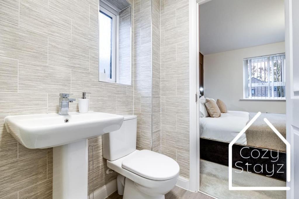 Newly Stunning City Centre Home By Cozy Stayz Birmingham Ngoại thất bức ảnh